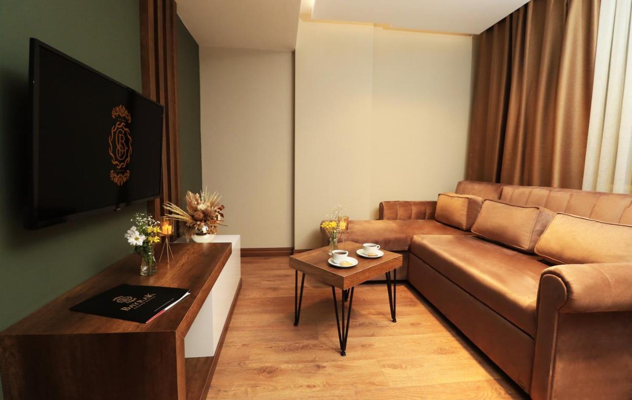 Bayrak Grand Hotel Trabzon Bagian luar foto