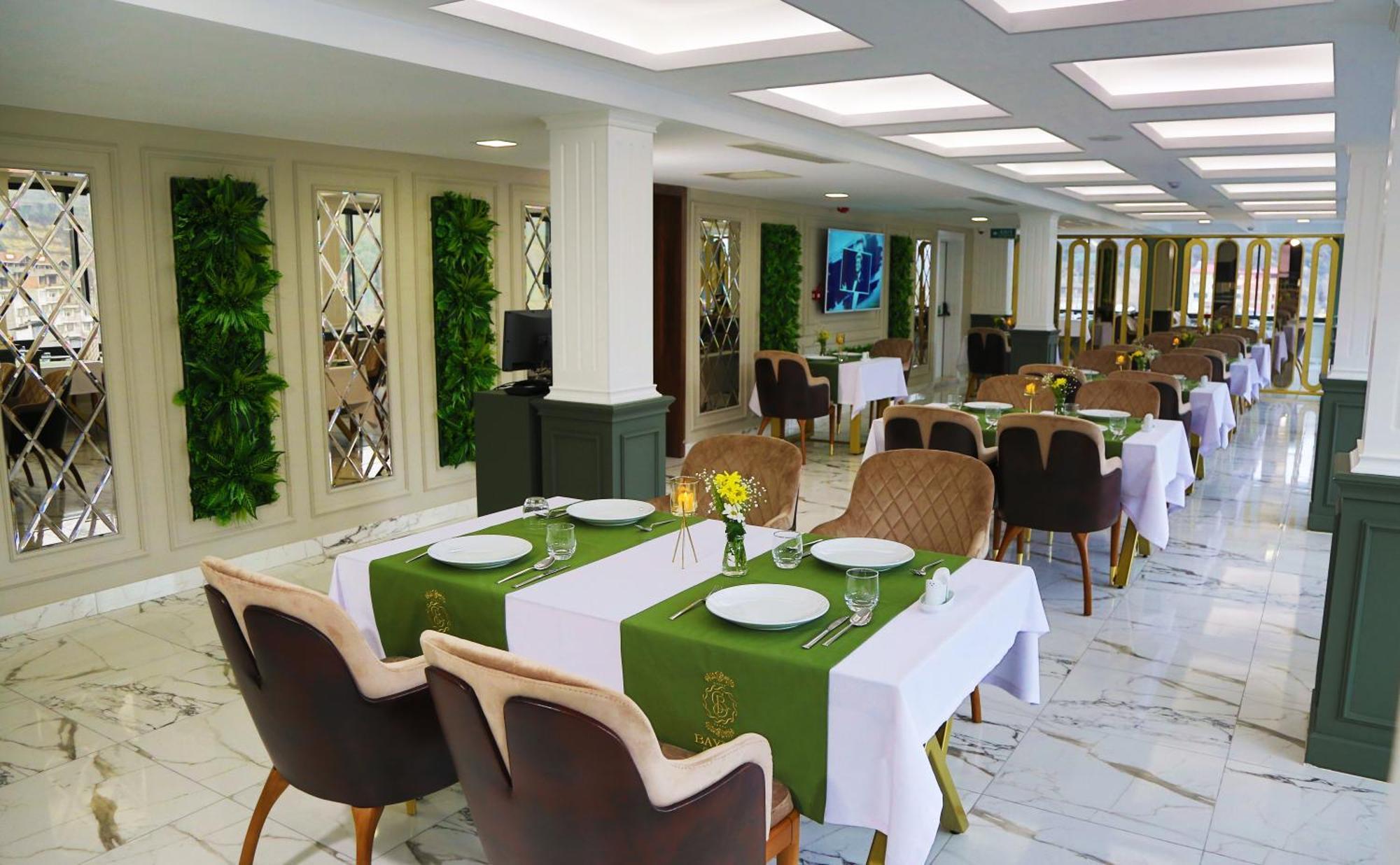 Bayrak Grand Hotel Trabzon Bagian luar foto