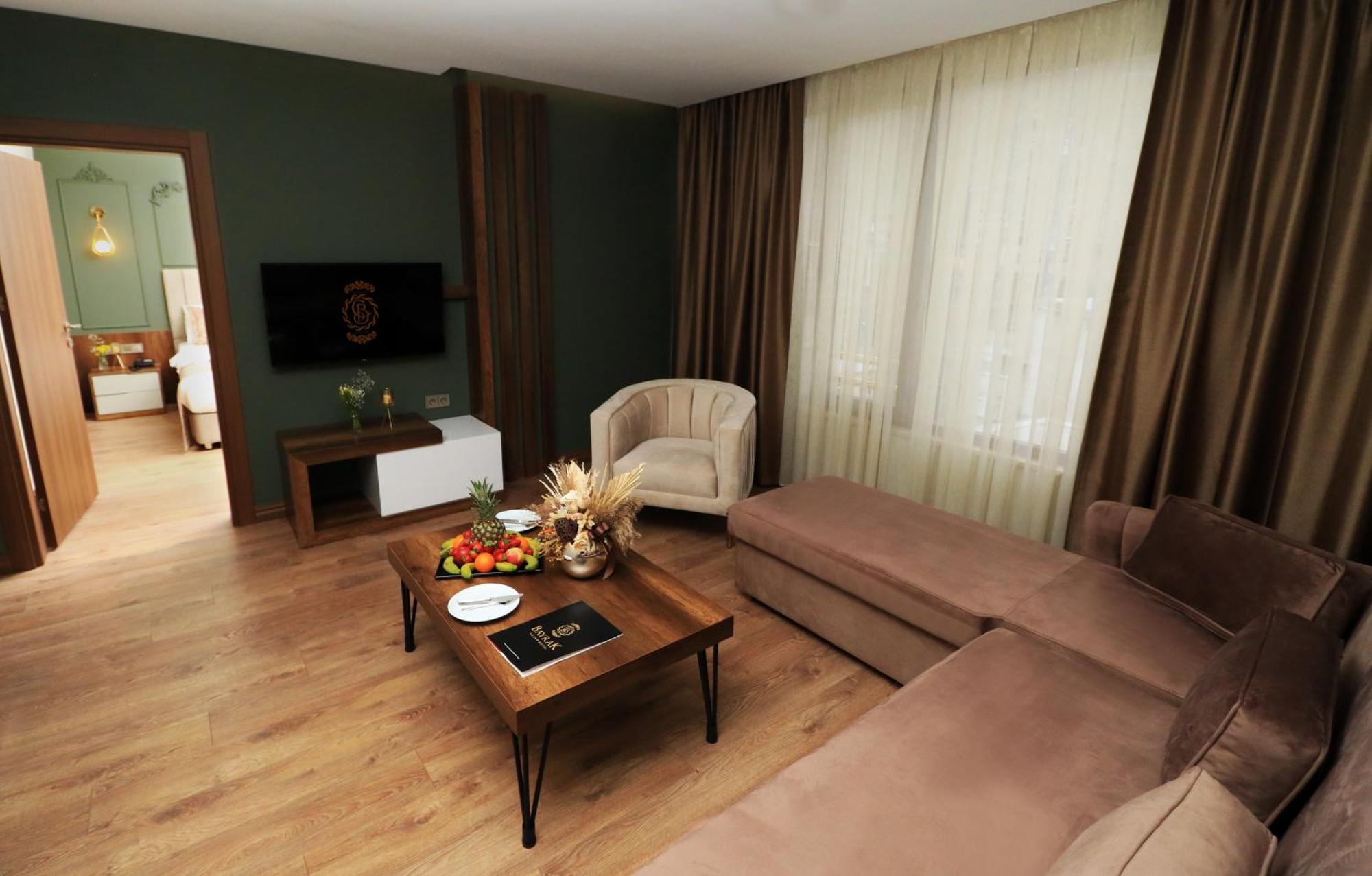 Bayrak Grand Hotel Trabzon Bagian luar foto